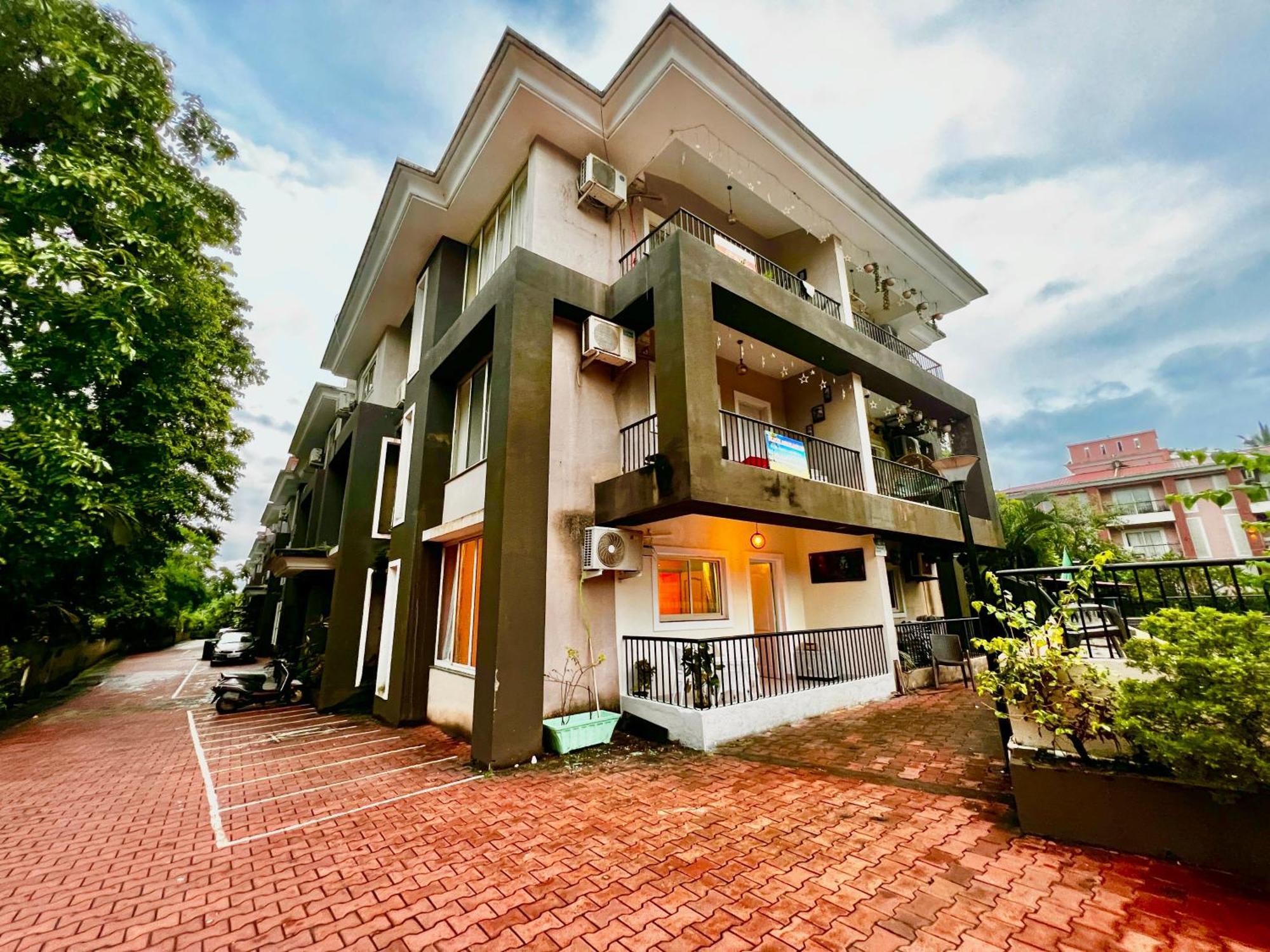 4Bhk Sparkling Apartment Near Beach Pool & Bar 2Bhkx2 ヴァガトール エクステリア 写真