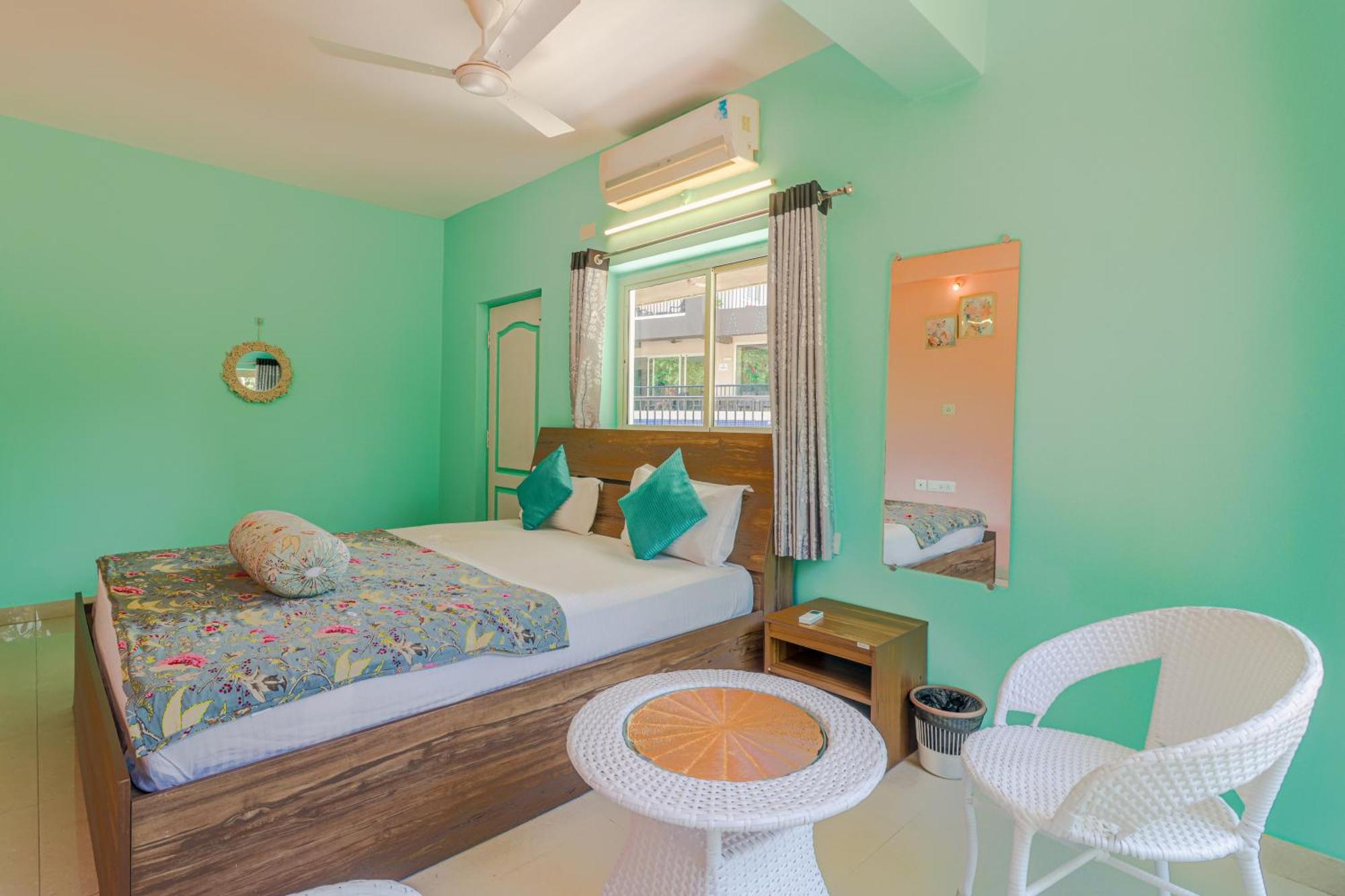 4Bhk Sparkling Apartment Near Beach Pool & Bar 2Bhkx2 ヴァガトール 部屋 写真
